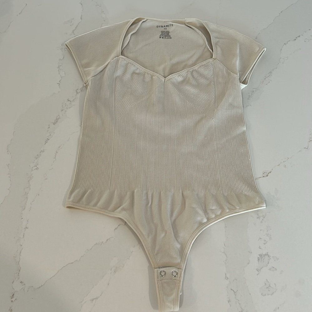 Bundle Dynamite Cream Bodysuit & TNA Long Sleeves Cropped Tee-shirt Size Small - Picture 8 of 13